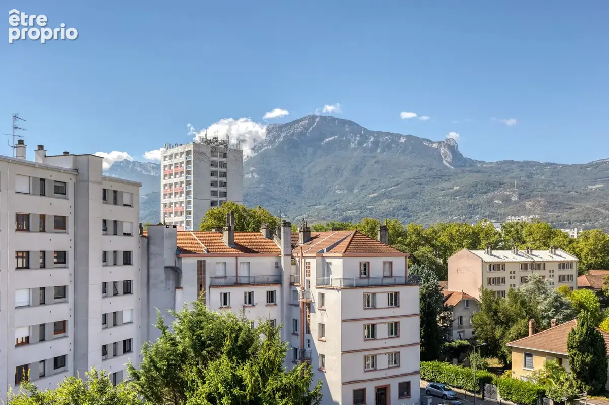 Foch / Ferrié : spacieux T5 de 154m2 en étage elevé avec 3 grands balcons et vues dégagées - photo 20
