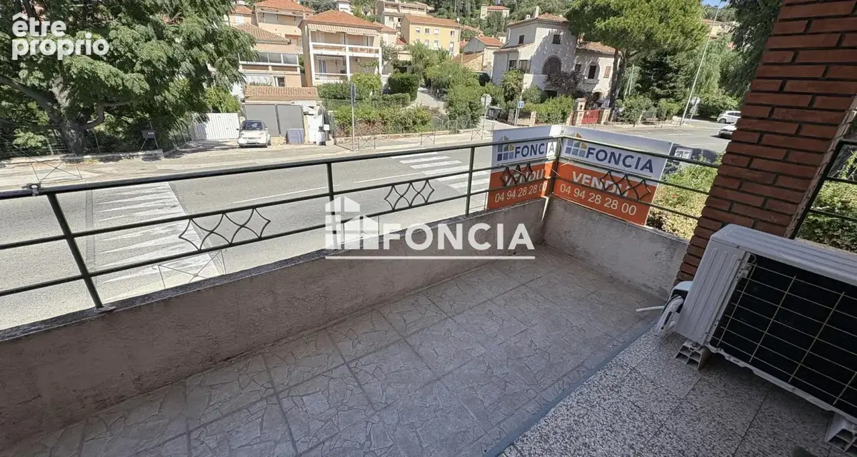 Appartement 2 pièces proche Centre Ville Lavandou - photo 2