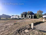 Terrain à LE VAL-SAINT-PERE