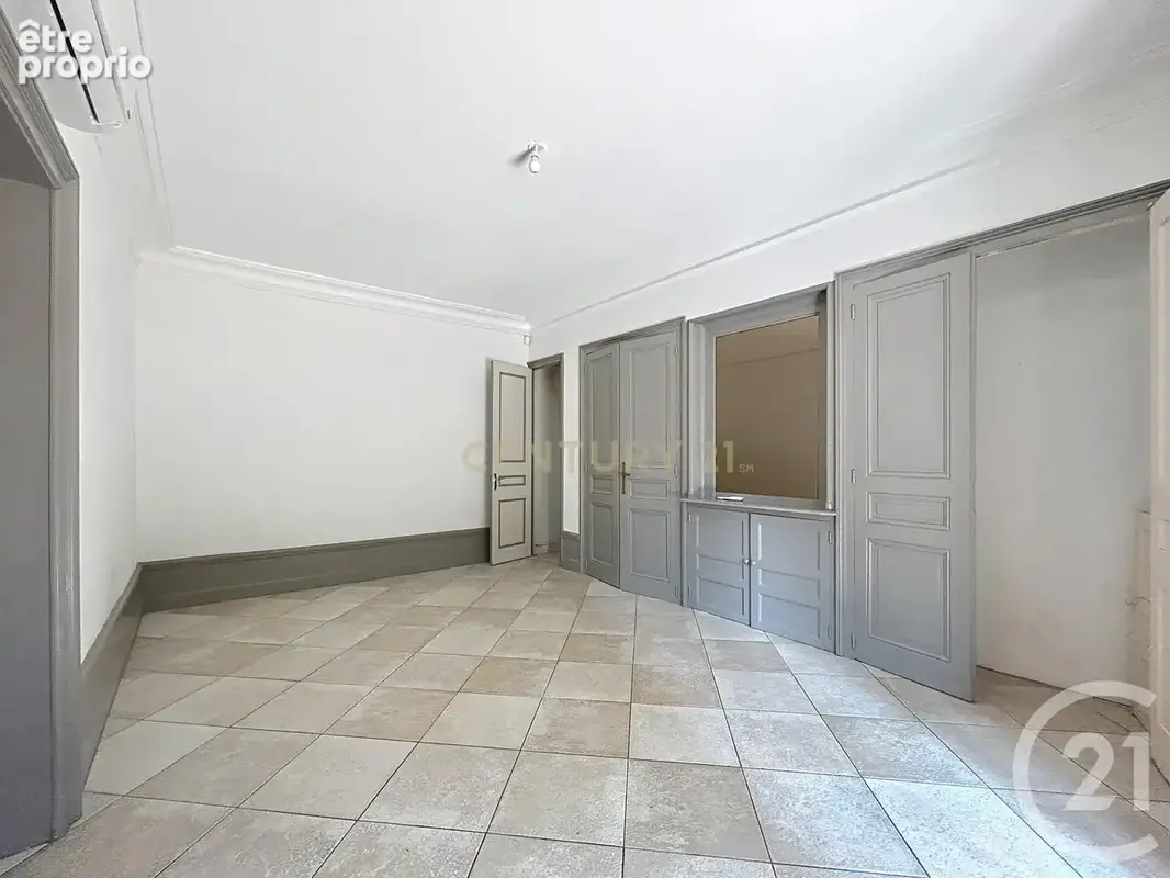 Maison 6 pièces 206 m² à vendre à Sathonay-Village (69580) - photo 9