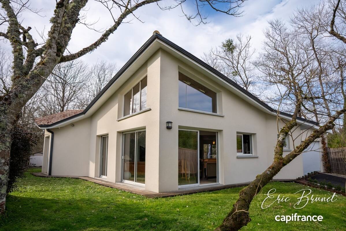 Maison à MIOS