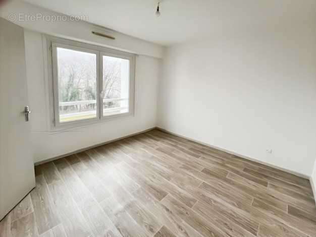Appartement à PONT-DE-ROIDE