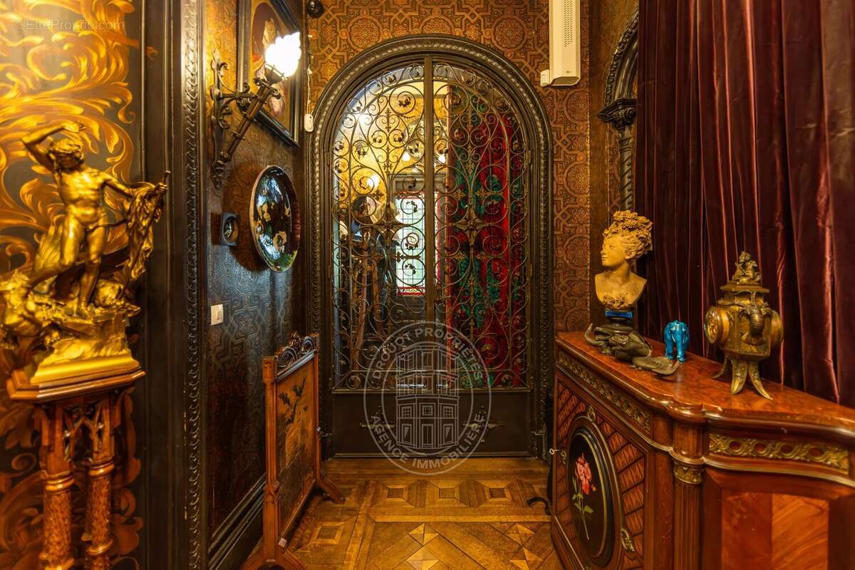 Appartement à PARIS-9E