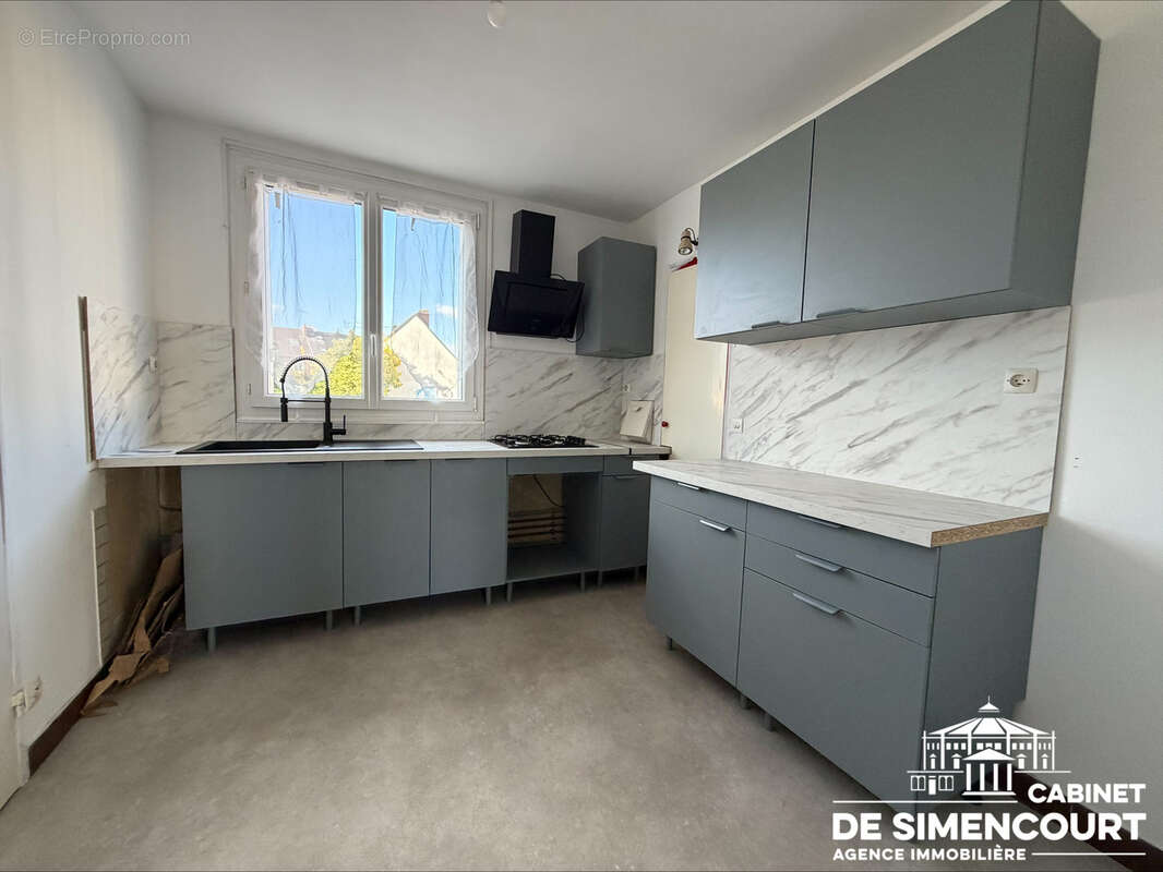 Beauvais centre appartement t3 avec balcon - photo 2
