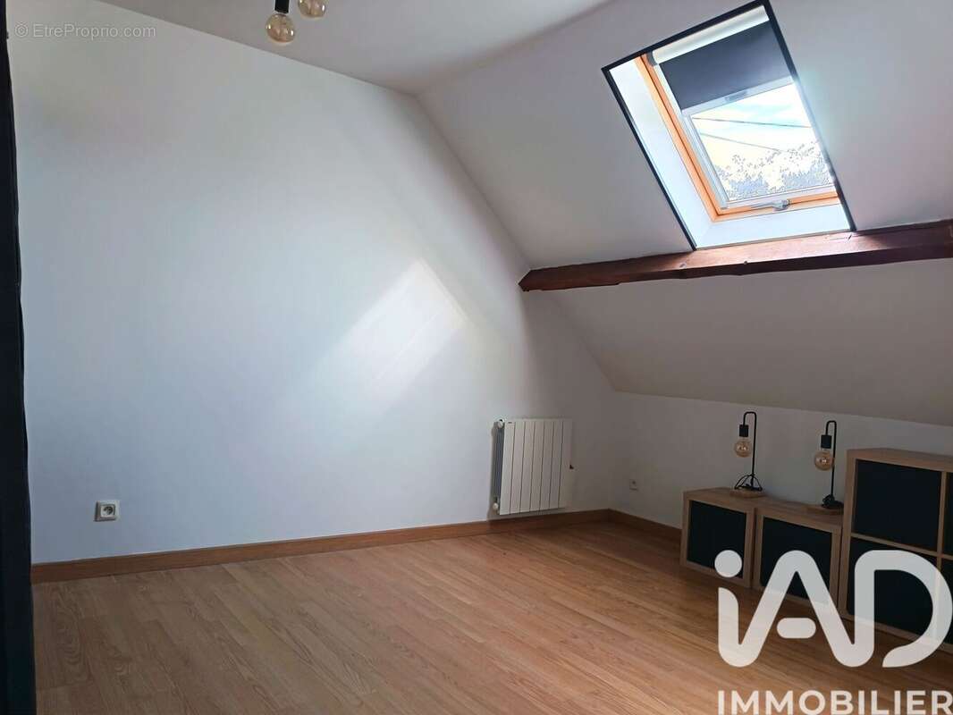 Maison 86 m² à Binas  - photo 5