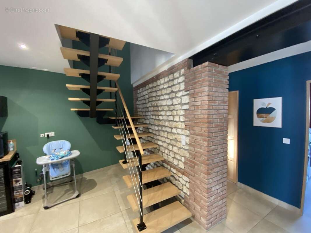 Maison 140 m² à La Haye-Malherbe  - photo 3