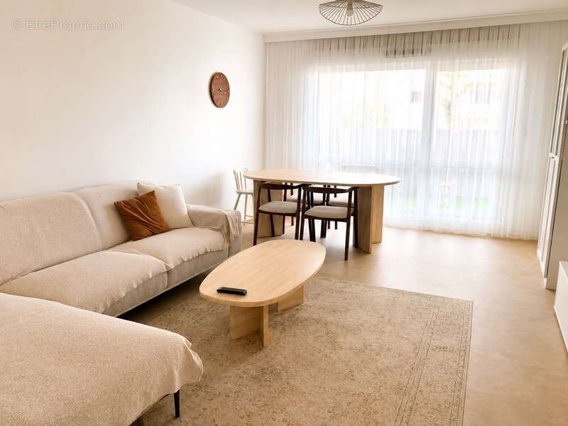 Appartement à L'ISLE-D'ABEAU