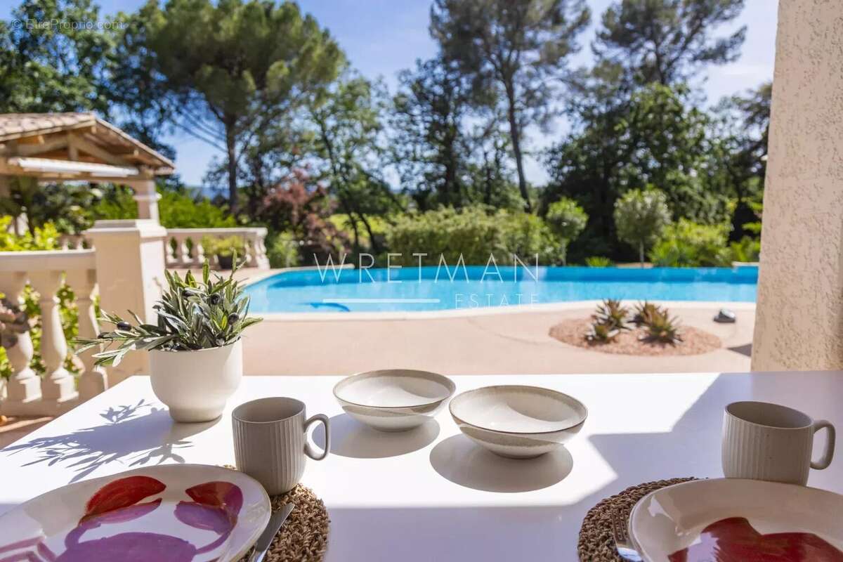 Maison à LA MOTTE