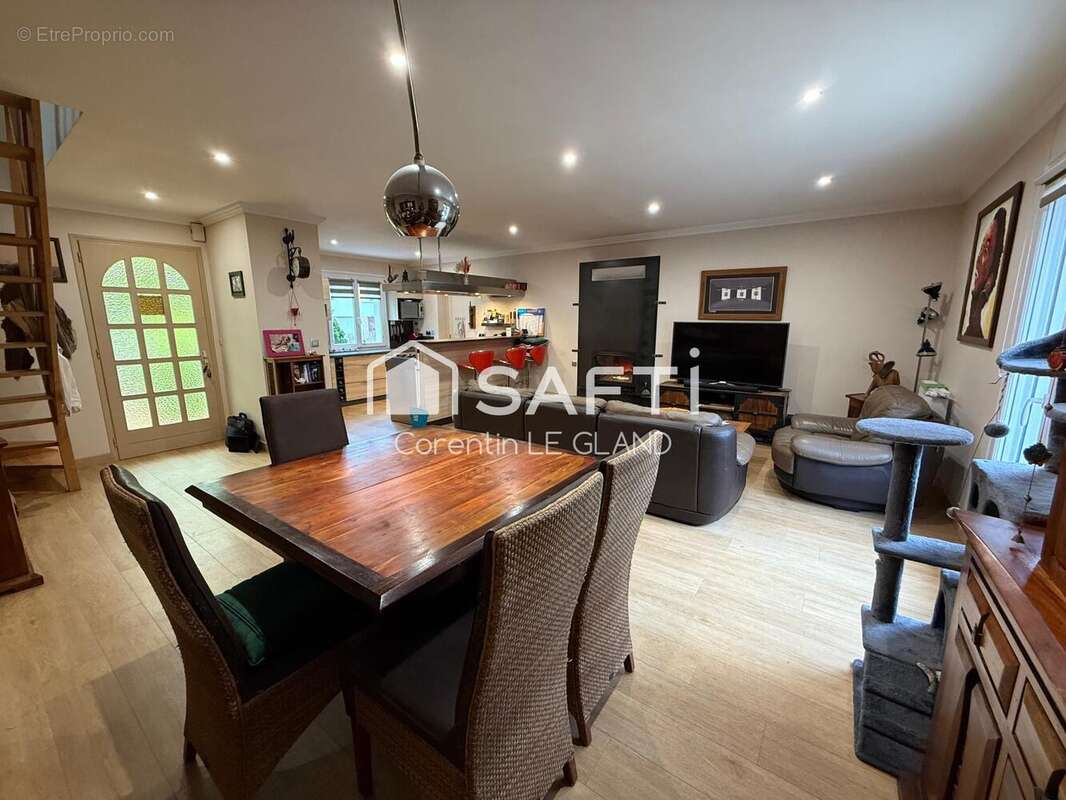 Photo 2 - Maison à FEREL