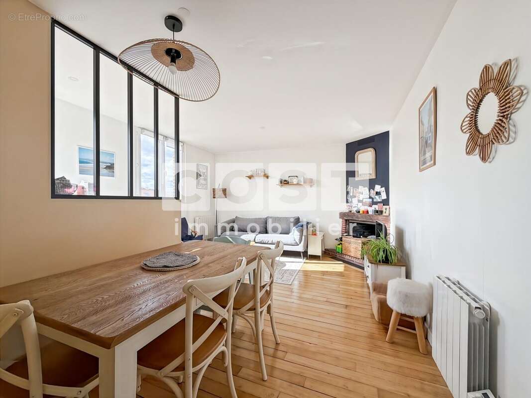Appartement à COLOMBES