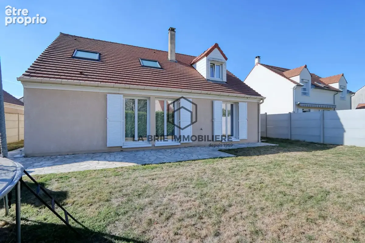 Maison 7 pièces 142 m² à vendre à Mandres-Les-Roses (94520) - photo 2