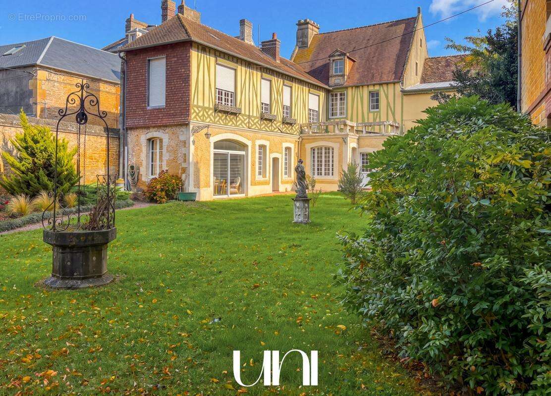 Maison à SAINT-PIERRE-SUR-DIVES