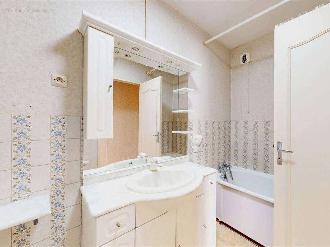 Appartement à SAINT-GRATIEN