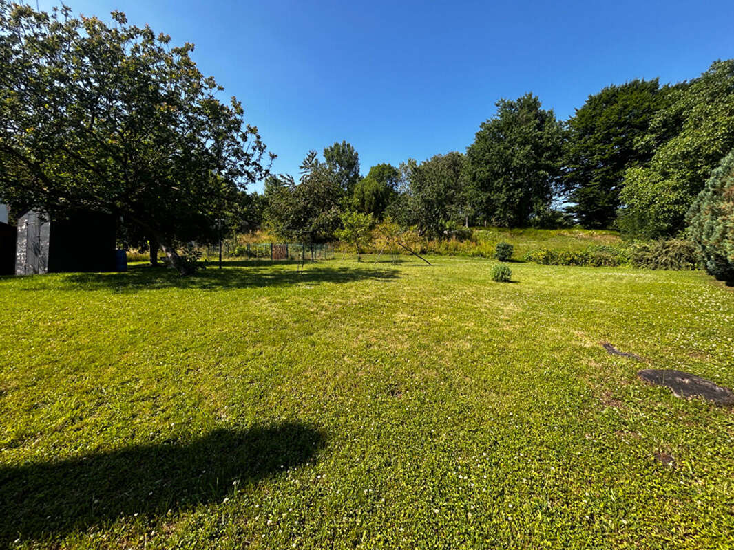 Maison à BROUSSEVAL