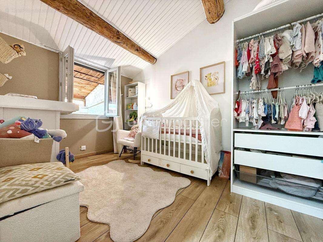 Lespignan – maison de village 89 m² – 4 pièces – terrasse couverte – garage 40 m² - photo 12