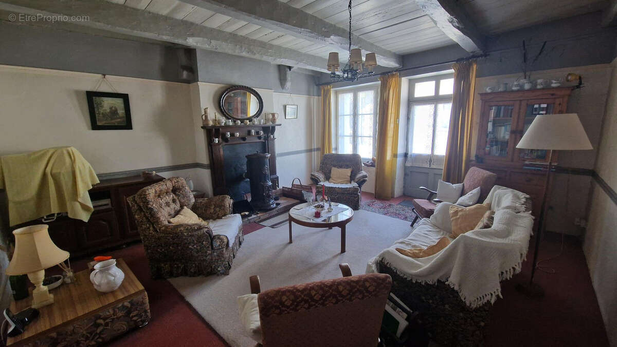 Maison à BOIS-DE-CENE