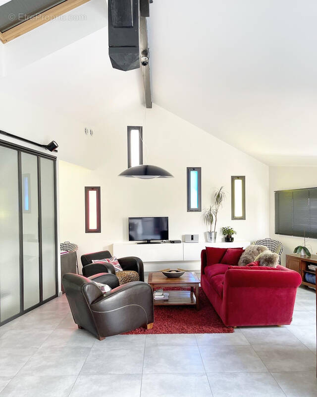 Maison à DIVONNE-LES-BAINS