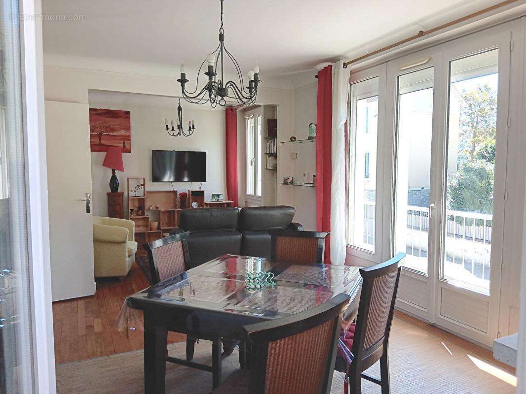 Maison à CAHORS
