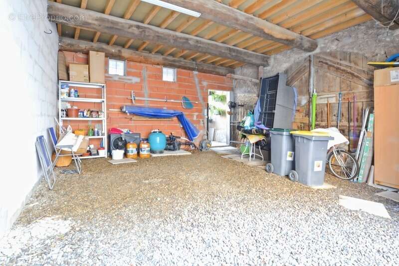 Maison à CAUSSES-ET-VEYRAN