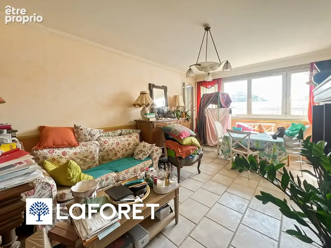 Appartement T4 à vendre à RIS ORANGIS - photo 7