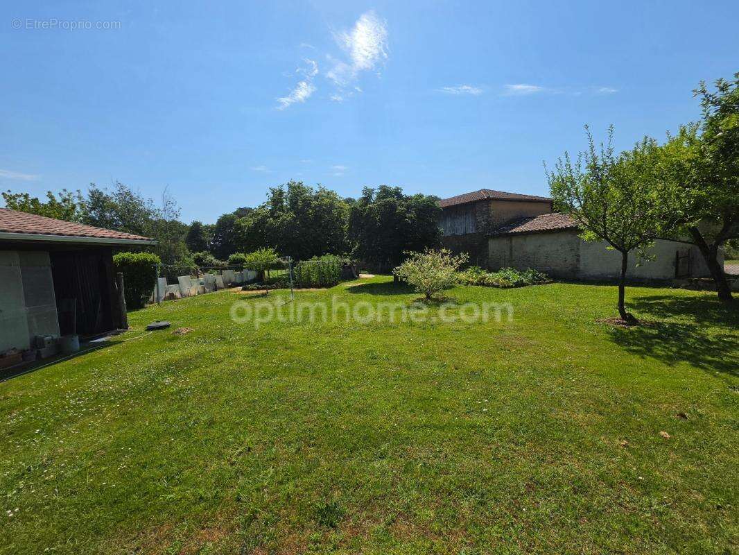 Maison 144 m² – 4 chambres – terrain 1 970 m² avec piscine – Salles 33770 - photo 12