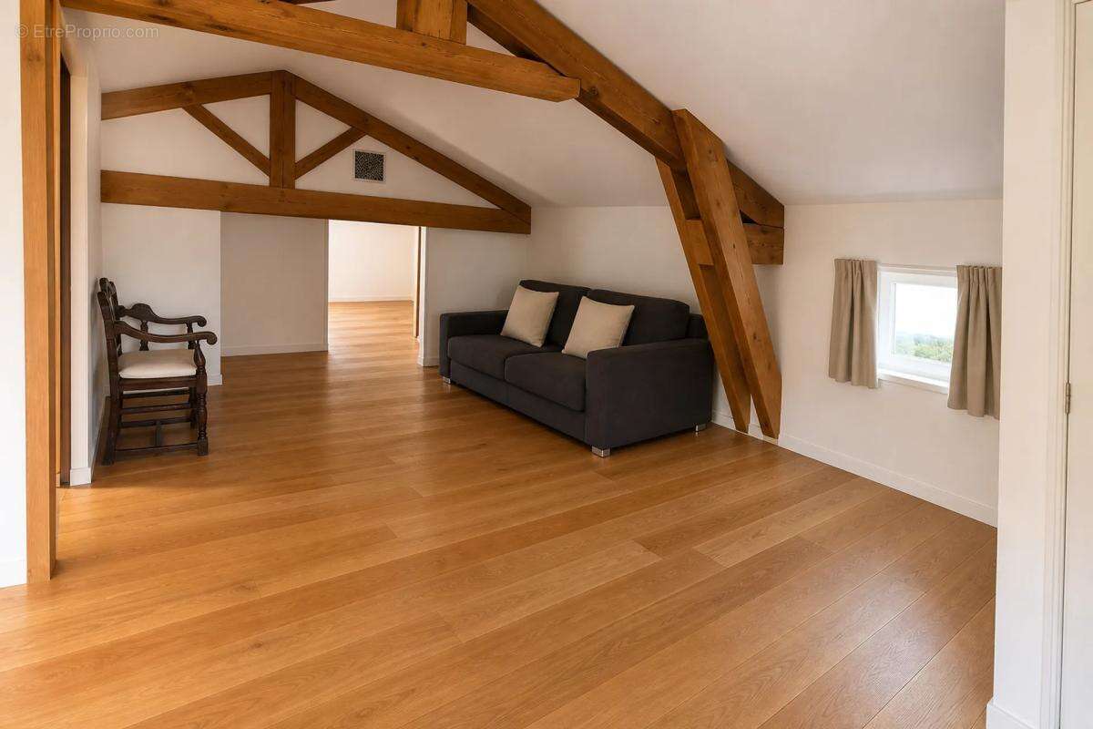 Maison à TONNAC