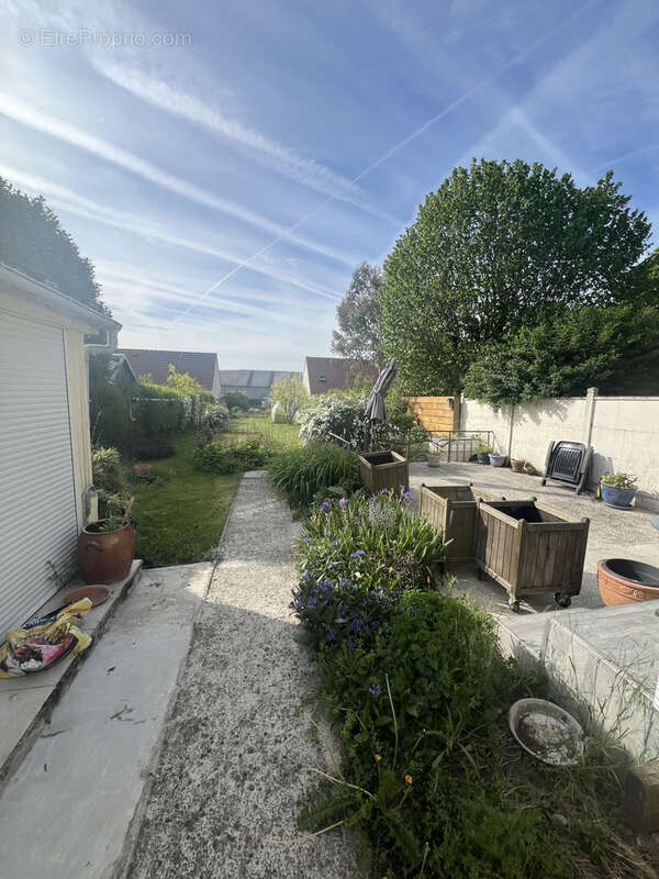Maison à VILLERS-BRETONNEUX