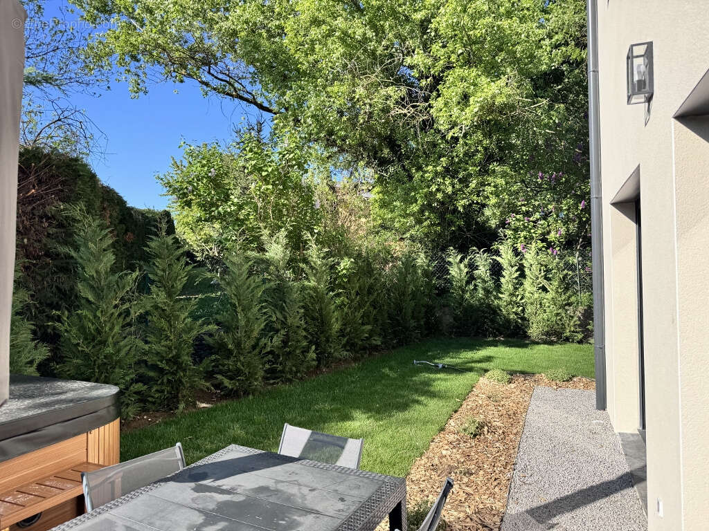 Maison neuve dans cadre de verdure au calme - photo 2