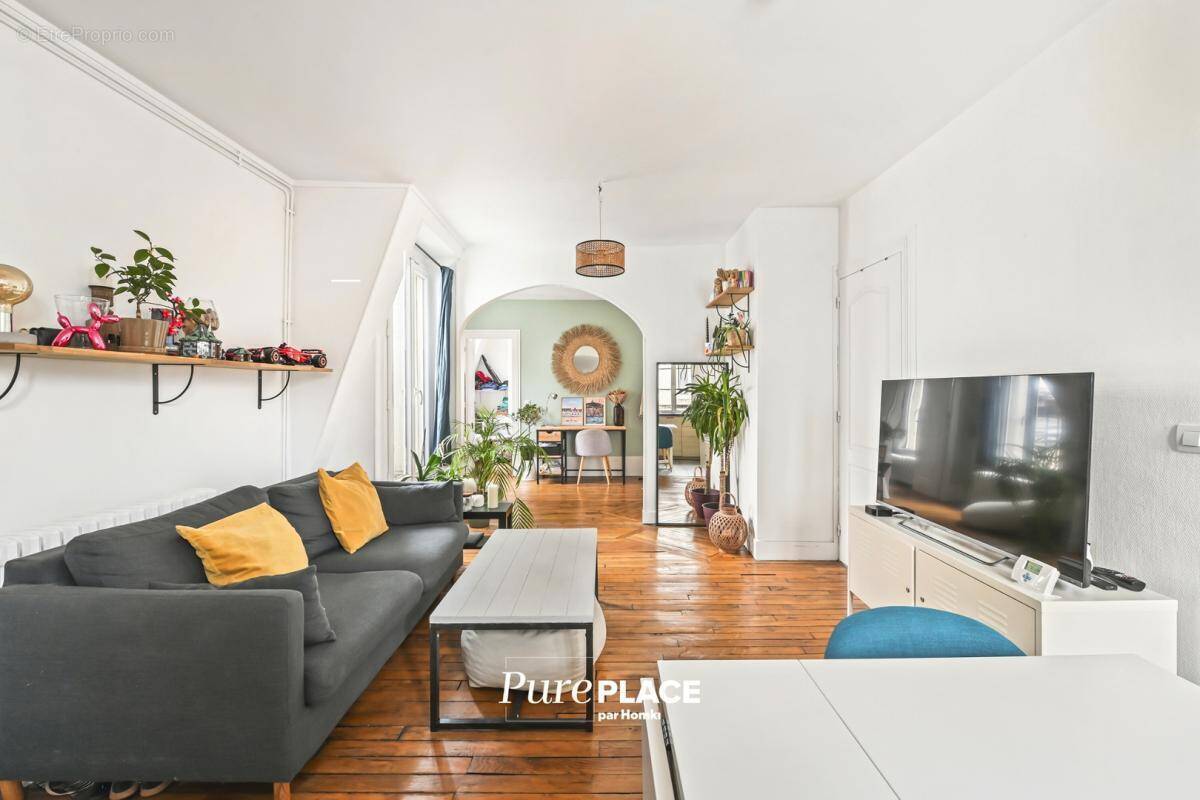 Appartement à PARIS-15E