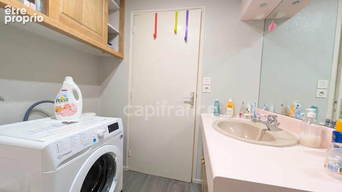 Appartement  T3 - 60,5 m² - 2 chambres  avec Garage et Parking - Centre ville - CHATEAULIN (29) - photo 12