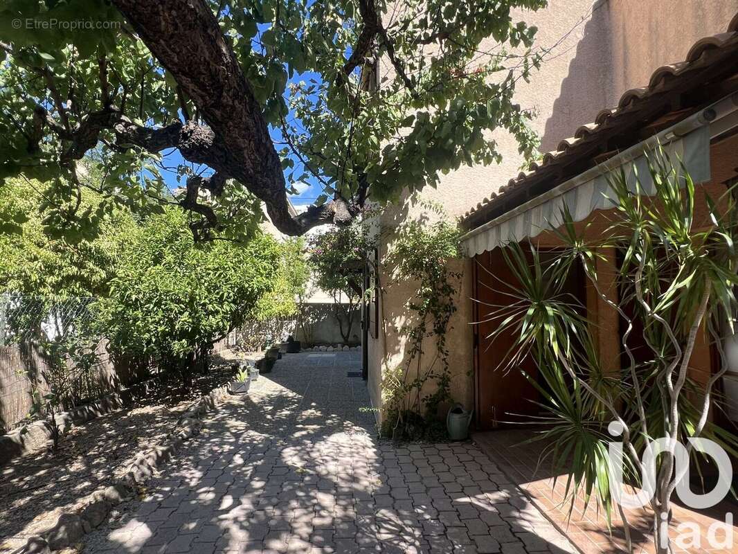 Photo 3 - Maison à MARSEILLE-10E