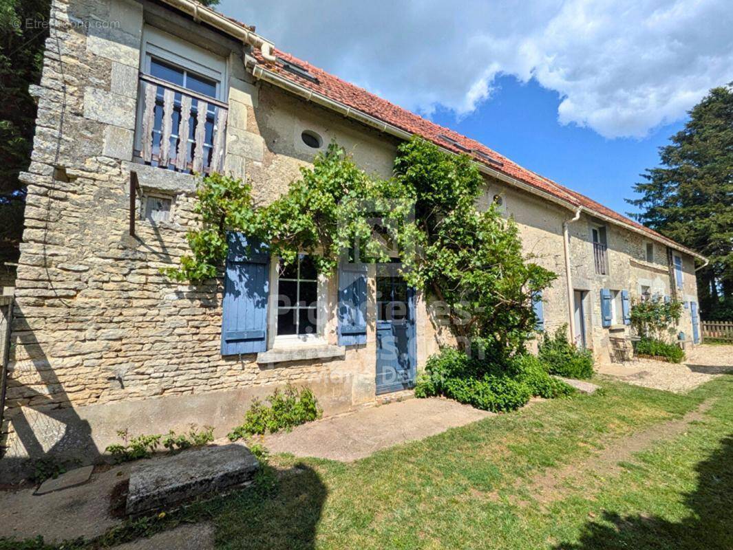Maison à CIEZ