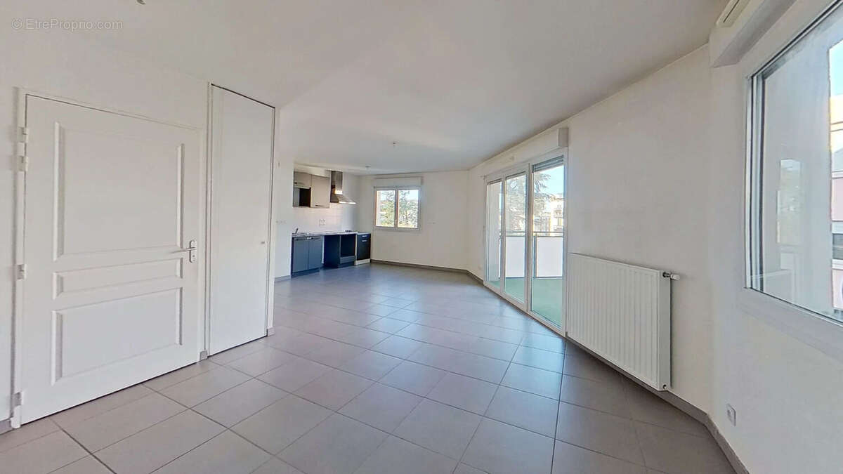 Appartement à TASSIN-LA-DEMI-LUNE