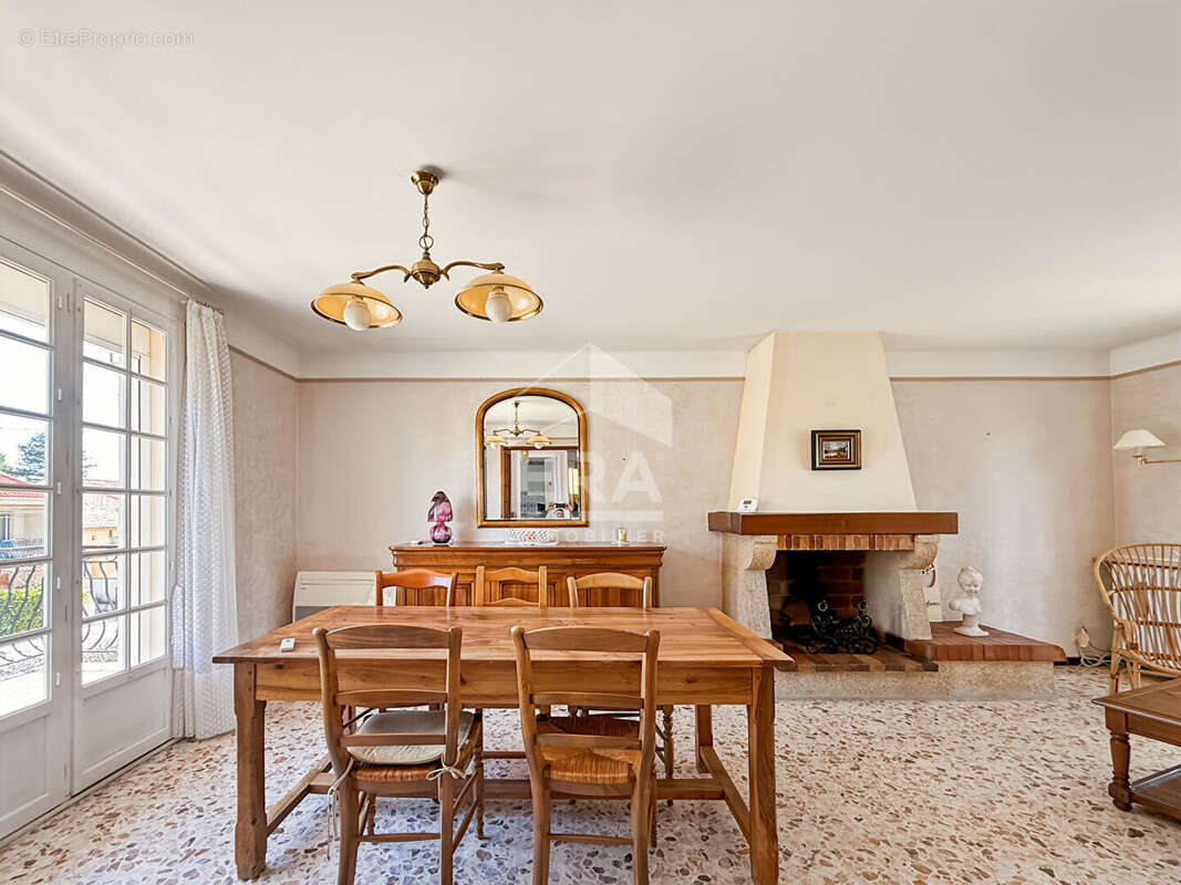 Maison à BOUC-BEL-AIR