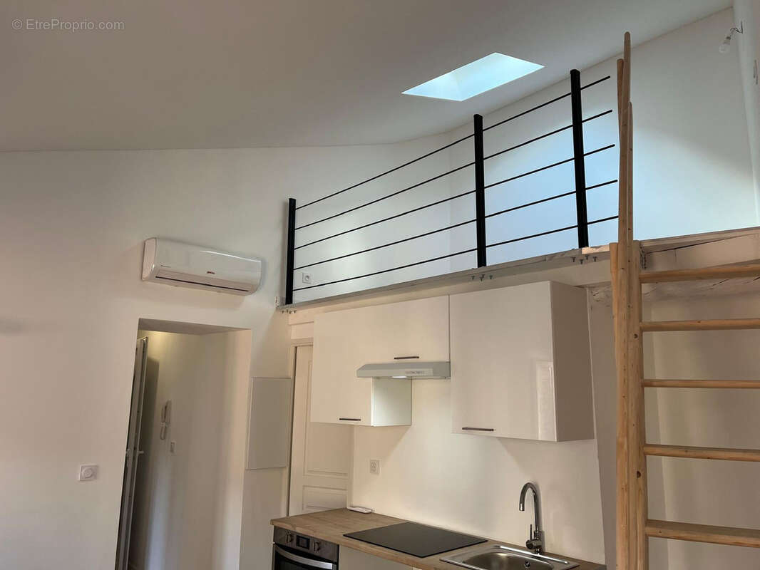 Appartement à VENCE