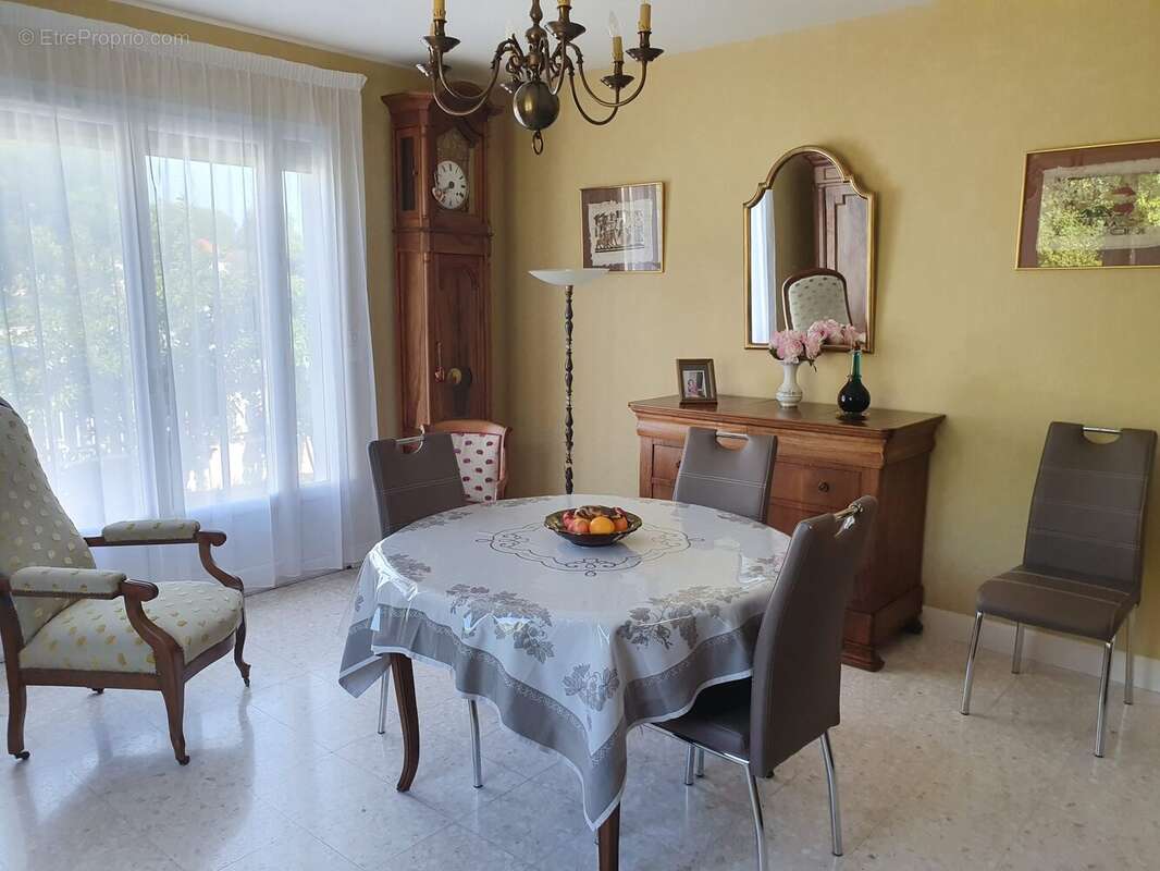 Maison 86 m² à Cozes  - photo 5