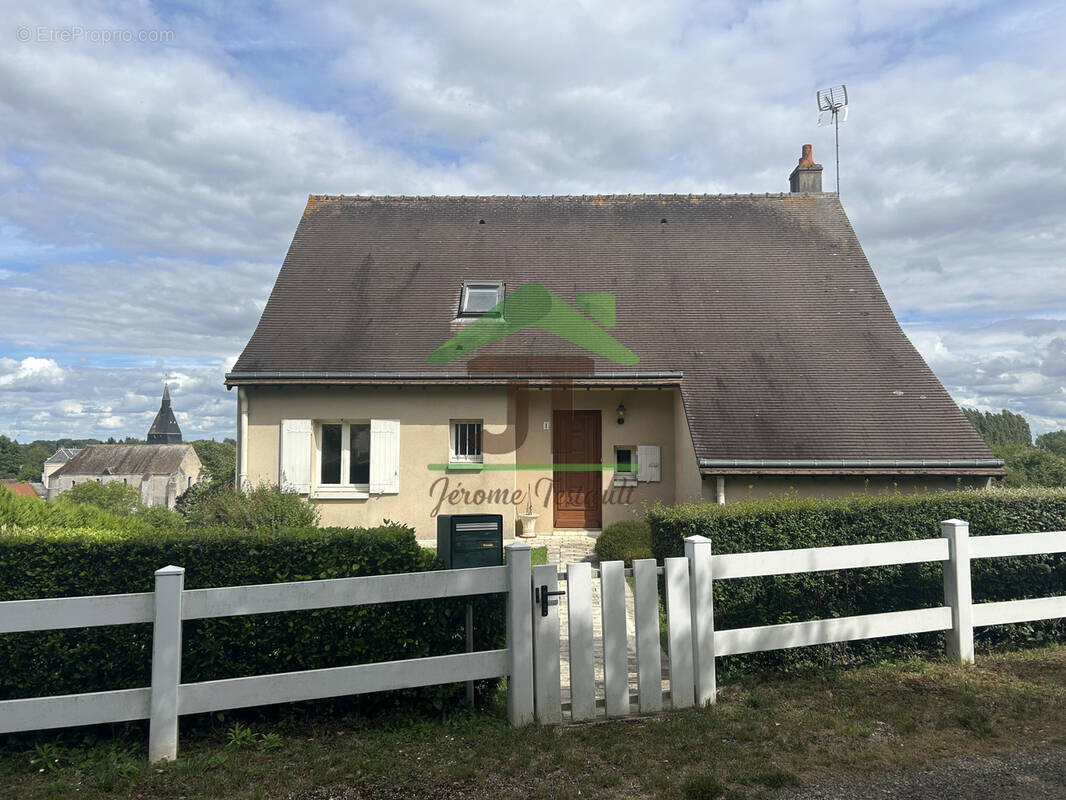 Maison à CLOYES-SUR-LE-LOIR