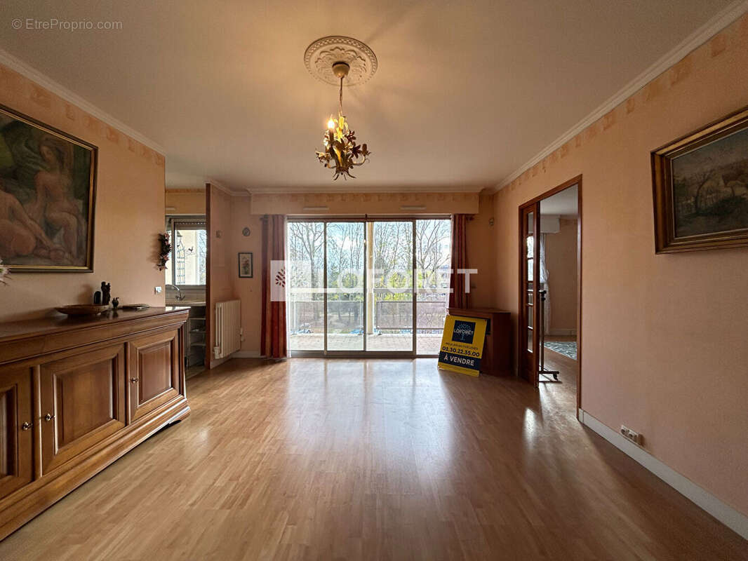 Appartement à MEULAN