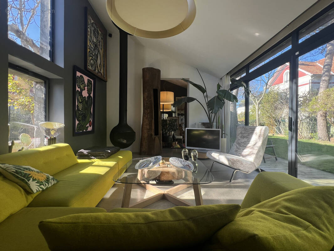 Maison à CHAMPIGNY-SUR-MARNE