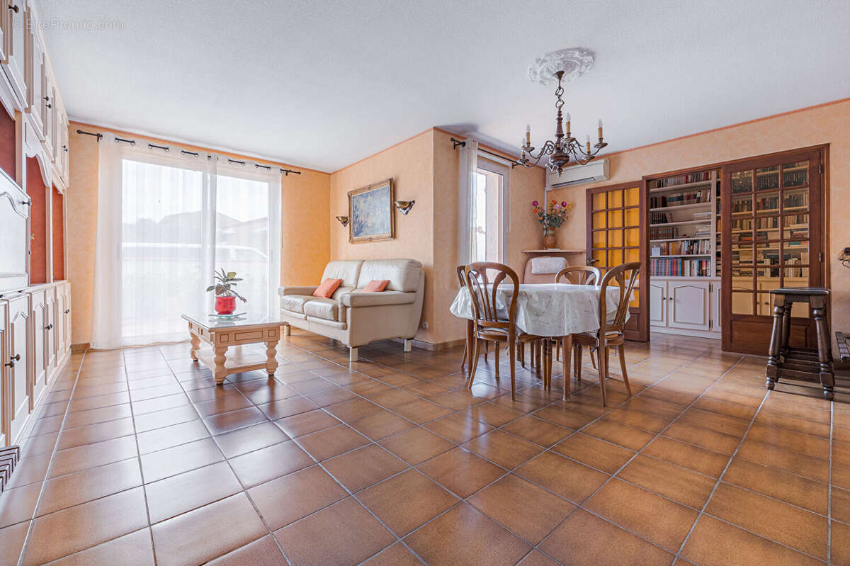 Maison à VILLENEUVE-TOLOSANE
