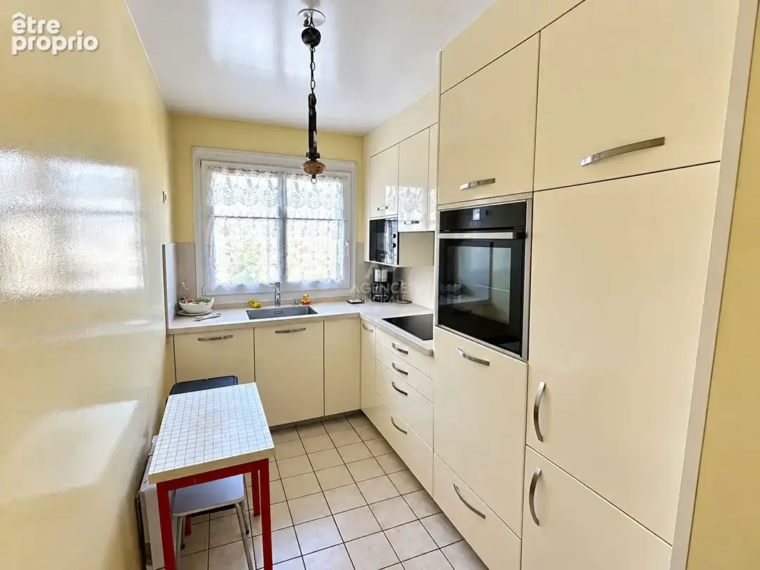 Appartement Poissy 4 pièce(s) 92 m2 - photo 4