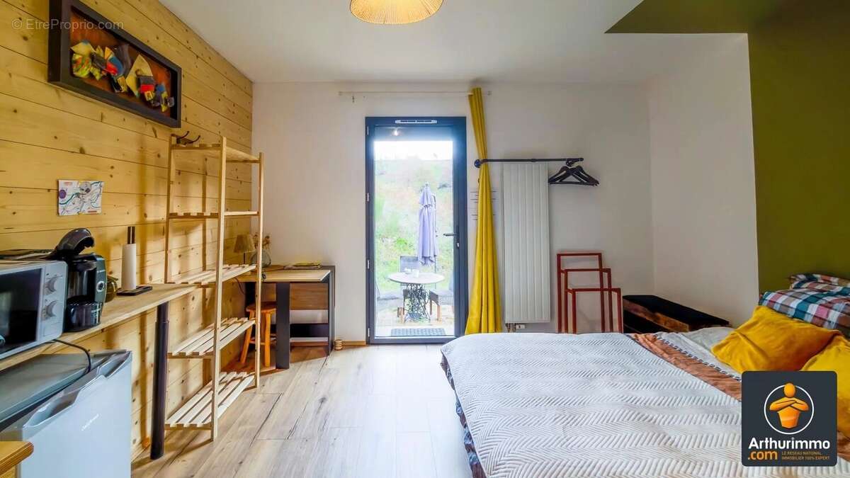 Maison à LE CRESTET