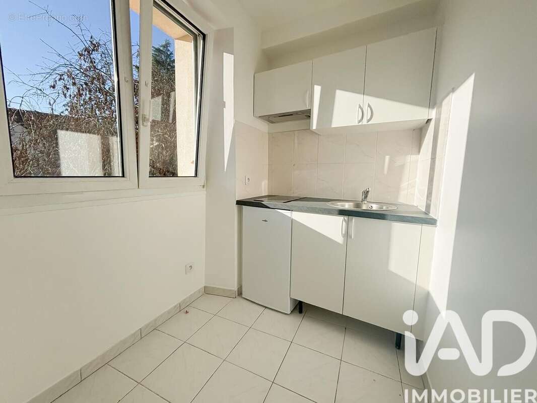 Photo 3 - Appartement à LA QUEUE-LES-YVELINES