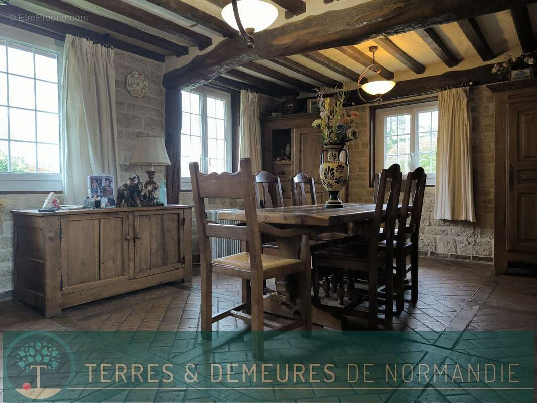A 10 minutes de pont-audemer (27500), au calme, propriete normande, 3 chambres, terrain d'environ 2700m² avec dependances. - photo 5