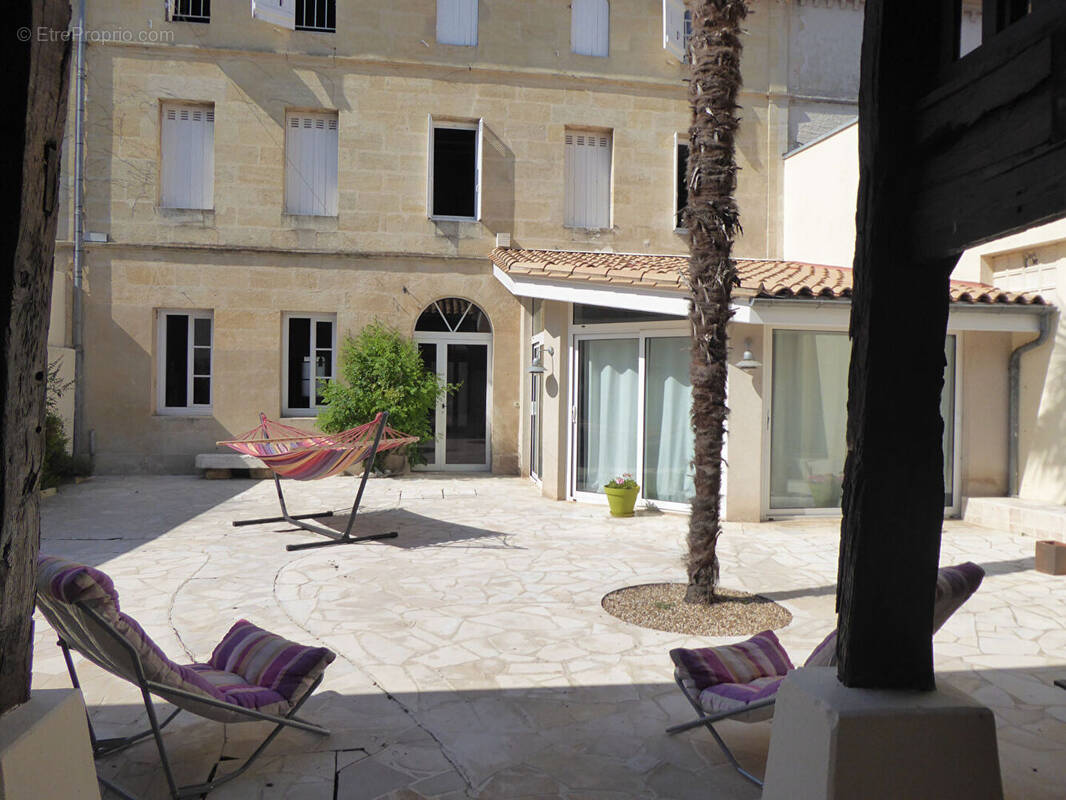 Maison à MONTPON-MENESTEROL