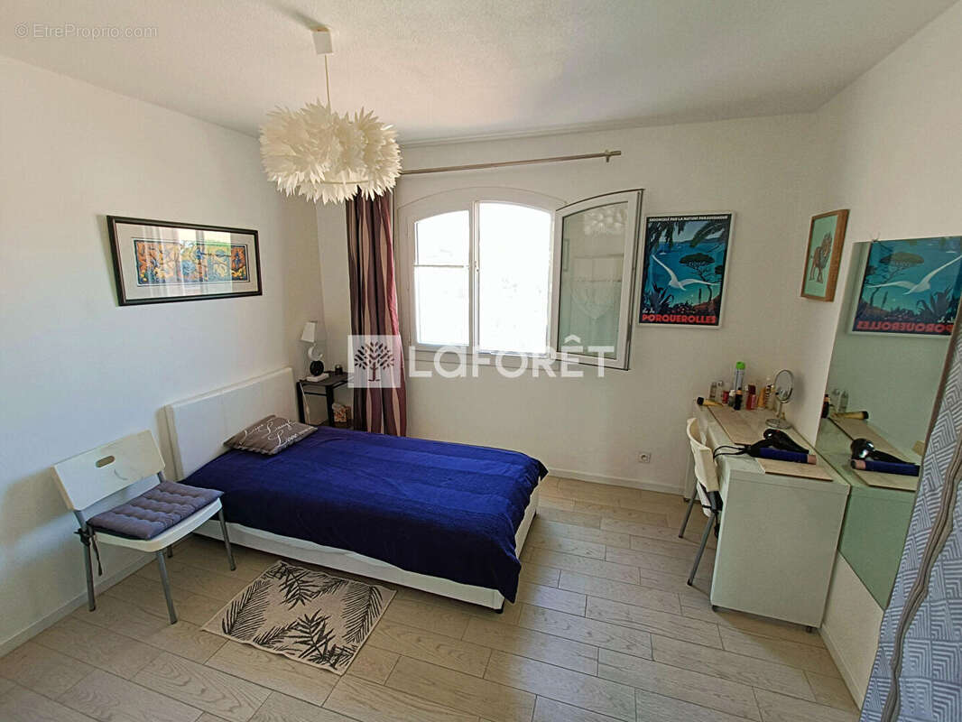 Appartement à HYERES