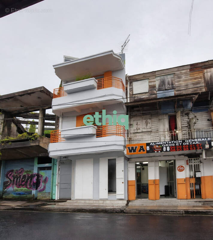 Appartement à POINTE-A-PITRE