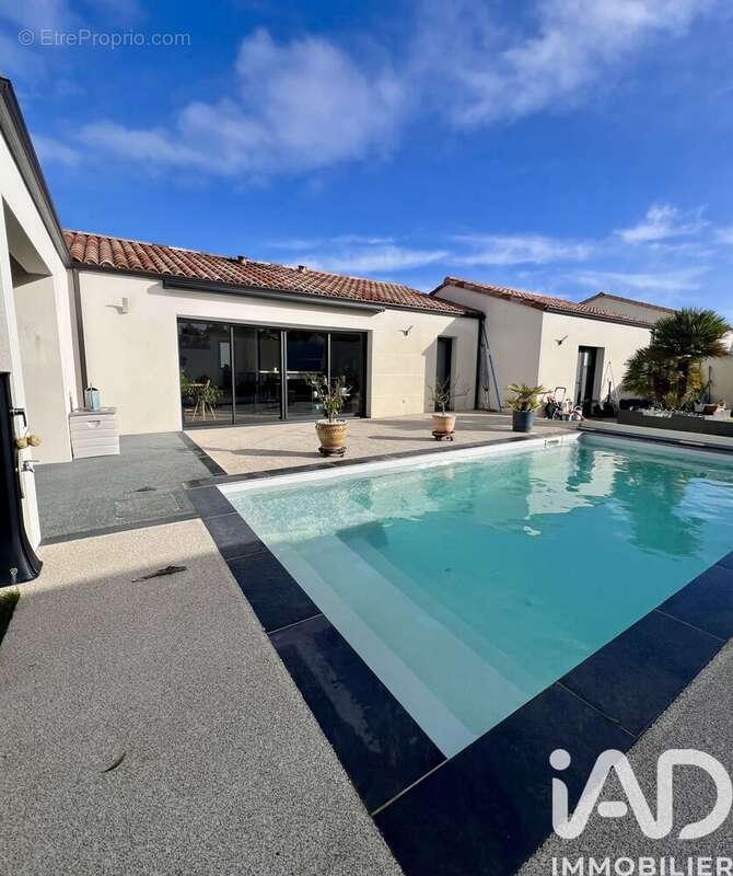 Photo 4 - Maison à NIEUL-LE-DOLENT