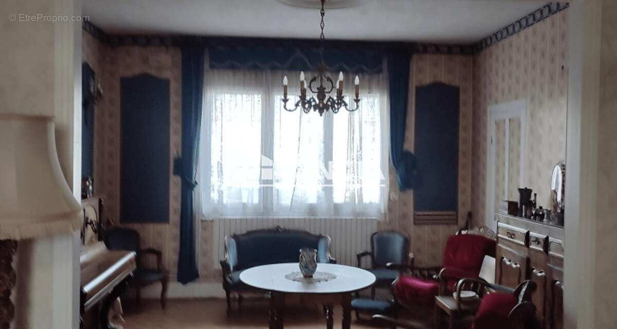 Maison à SIN-LE-NOBLE