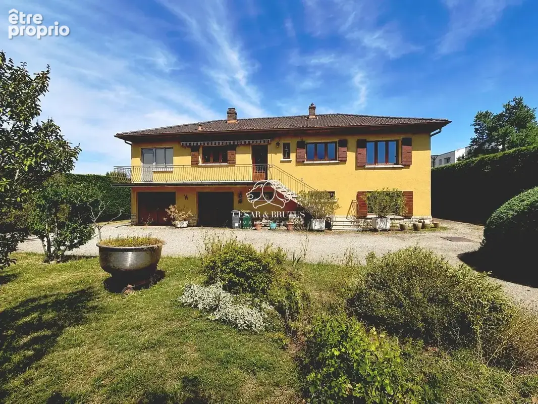 Maison 189 m² à La Tour-De-Salvagny  - photo 2